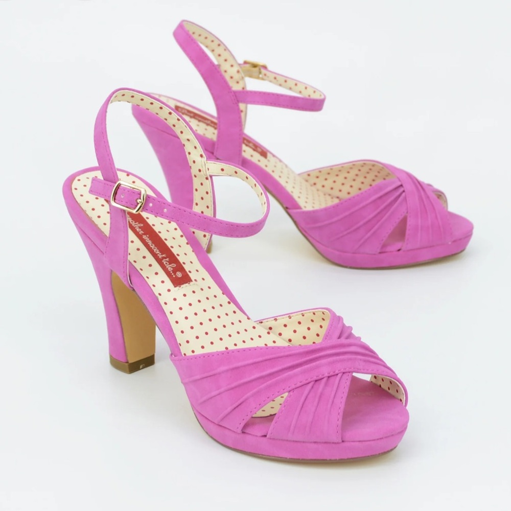 B.A.I.T. Liberty in Magenta Size 11